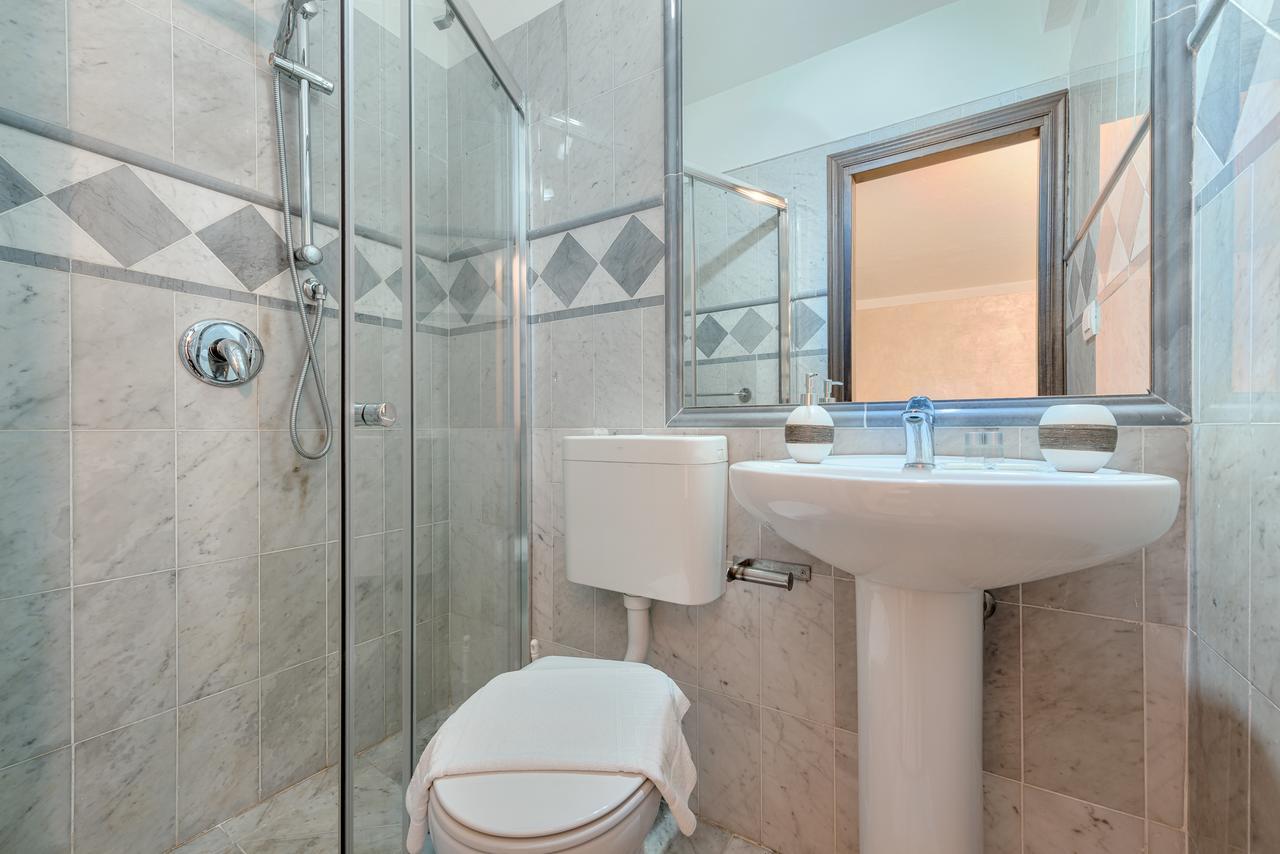 Santo Spirito Frescos By Mmega Apartment ฟลอเรนซ์ ภายนอก รูปภาพ