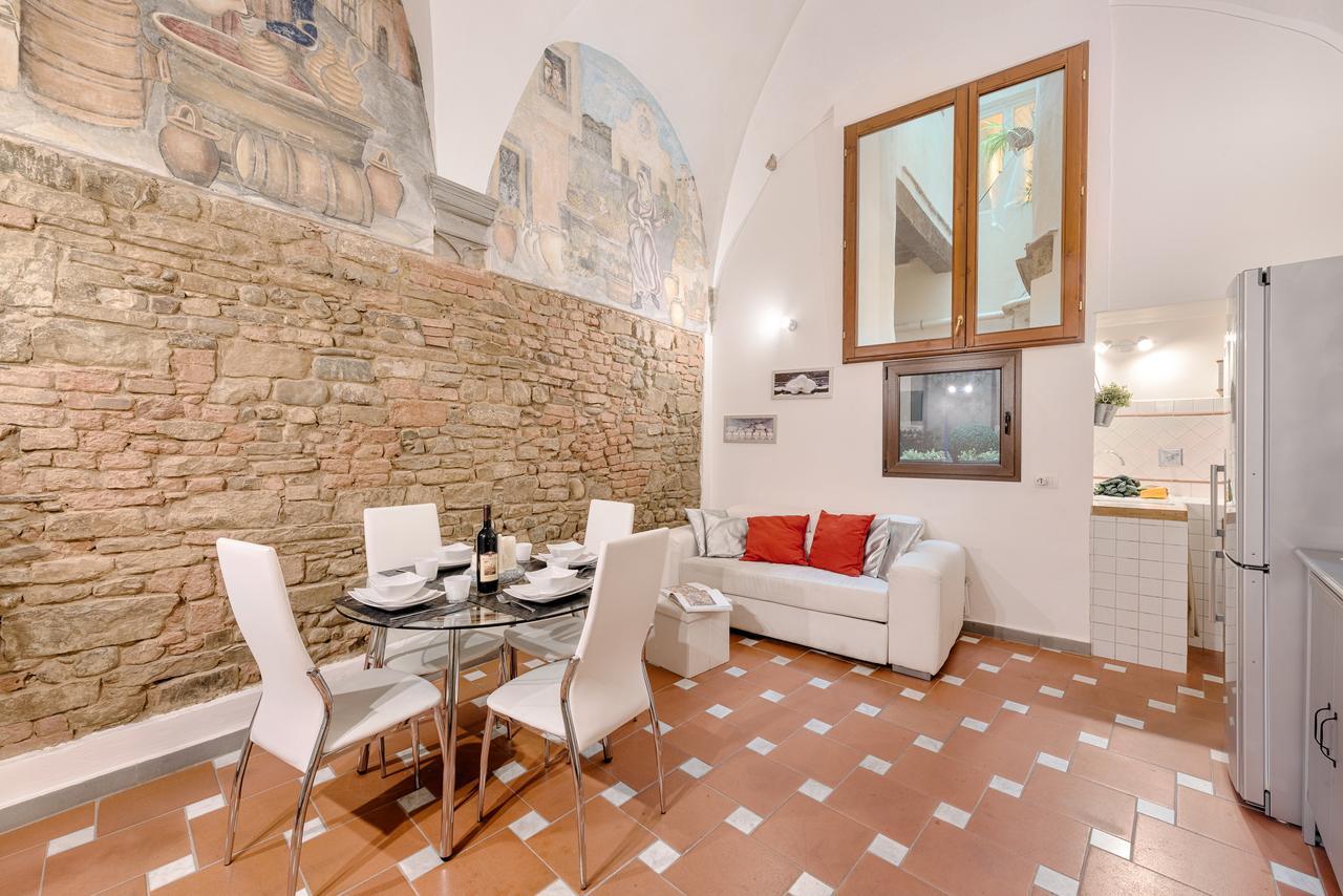 Santo Spirito Frescos By Mmega Apartment ฟลอเรนซ์ ภายนอก รูปภาพ